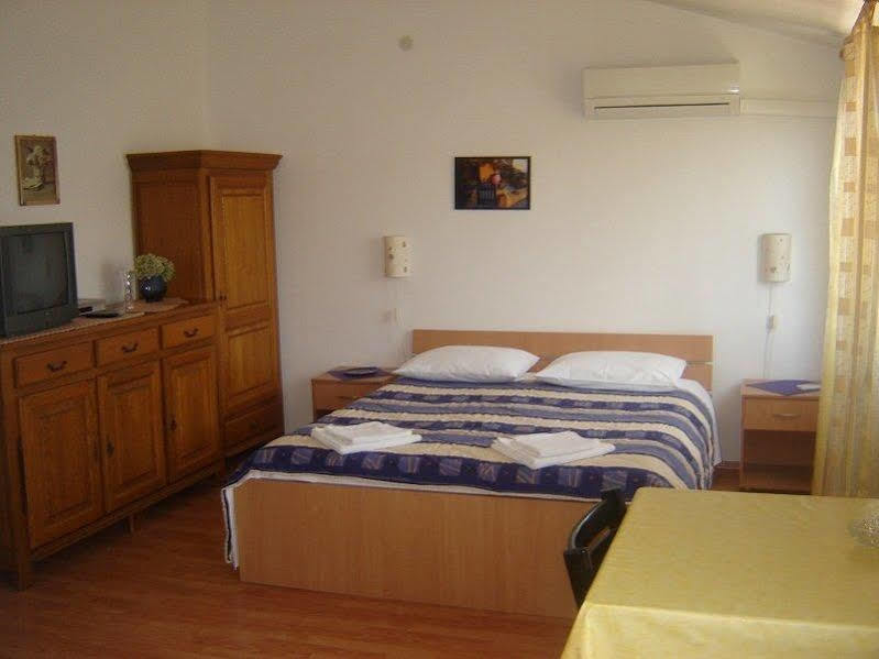 Adria Apartments Zadar Eksteriør bilde