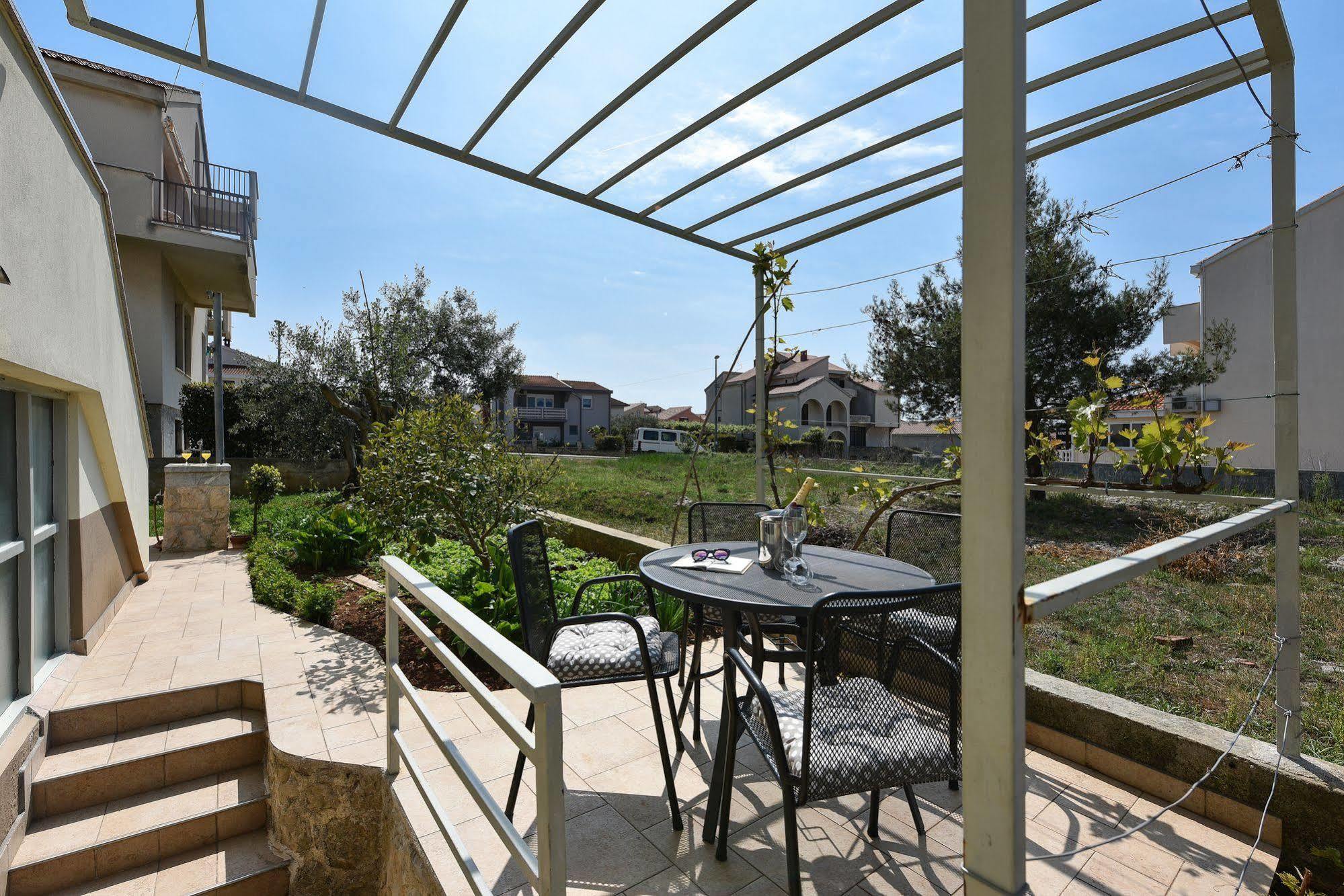 Adria Apartments Zadar Eksteriør bilde